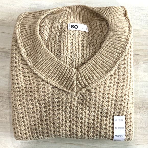 NWT!! Tan V-Neck Balloon Sleeve Sweater By SO (Sonoma) in Medium - Picture 4 of 9
